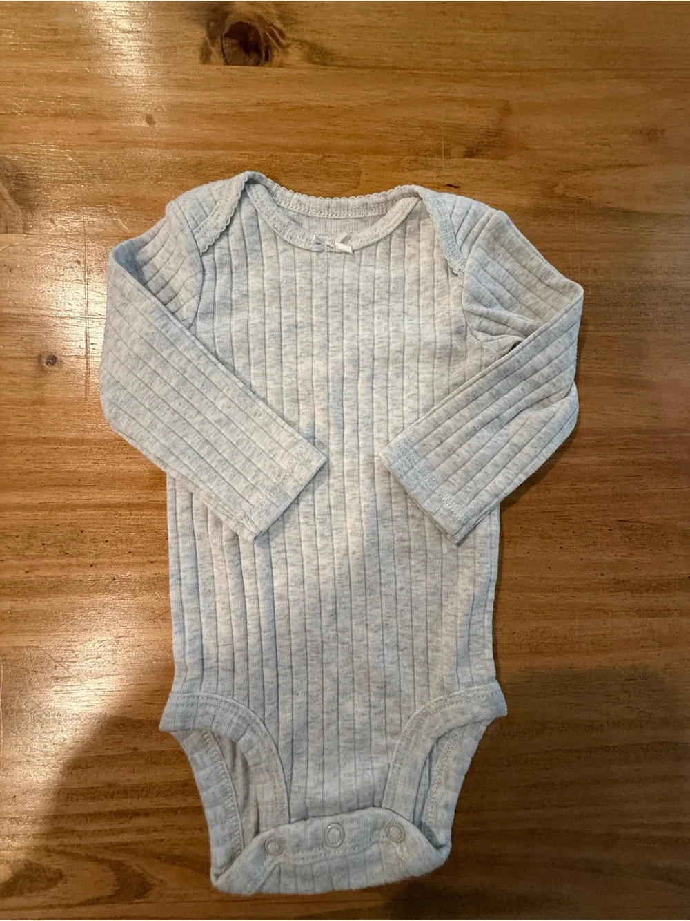 Set of 4 - Carter's onesie’s